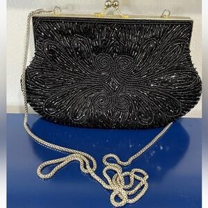 La Regale Floral Swirl Beaded Purse Evening Bag Clutch Kiss Lock Vintage 70s 80s